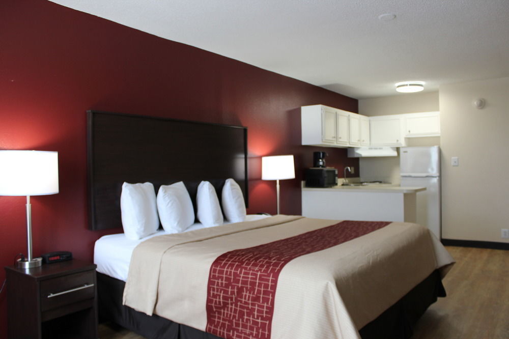 Red Roof Inn & Suites Jacksonville, Nc Экстерьер фото